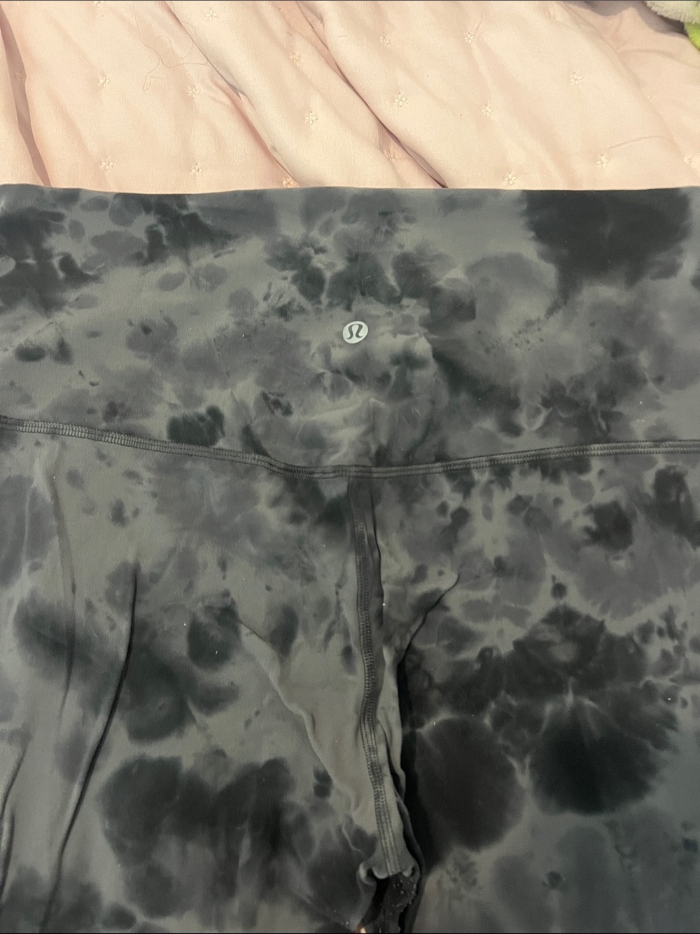 Lululemon Smokey Tie-Dye Leggings - Comfortable Everyday Bottoms